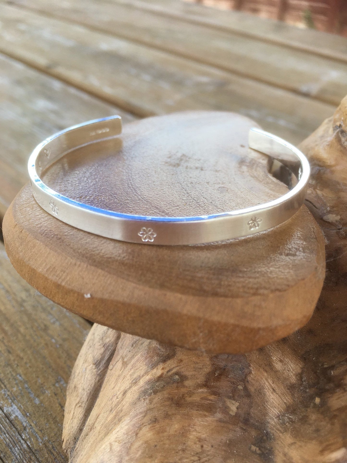 Personalised Sterling silver bangle choice of text and pattern, fully hallmarked & handmade uk